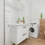 Apartment Sweet Aqua &